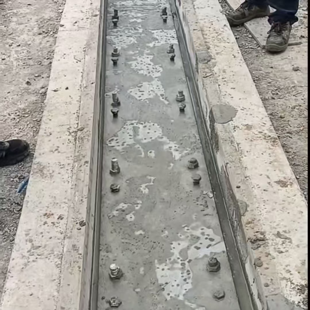 永年港口码头起重机龙门吊重型机械设备稳固用早强快凝轨道胶泥